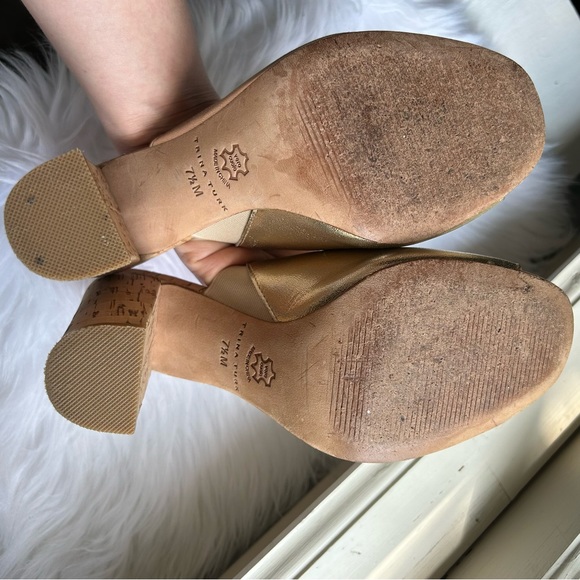 Trina Turk Gold Metallic Leather Cork Heel Mule Sandal Pink Sole - Picture 7 of 9